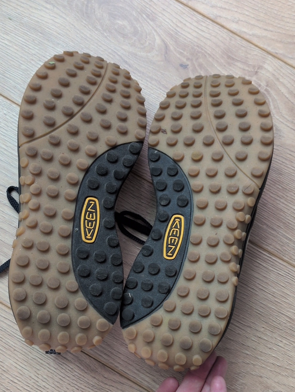 Keen - Picture 3 of 3